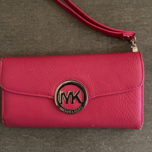 Michael Kors Wallet - Picture 1 of 2
